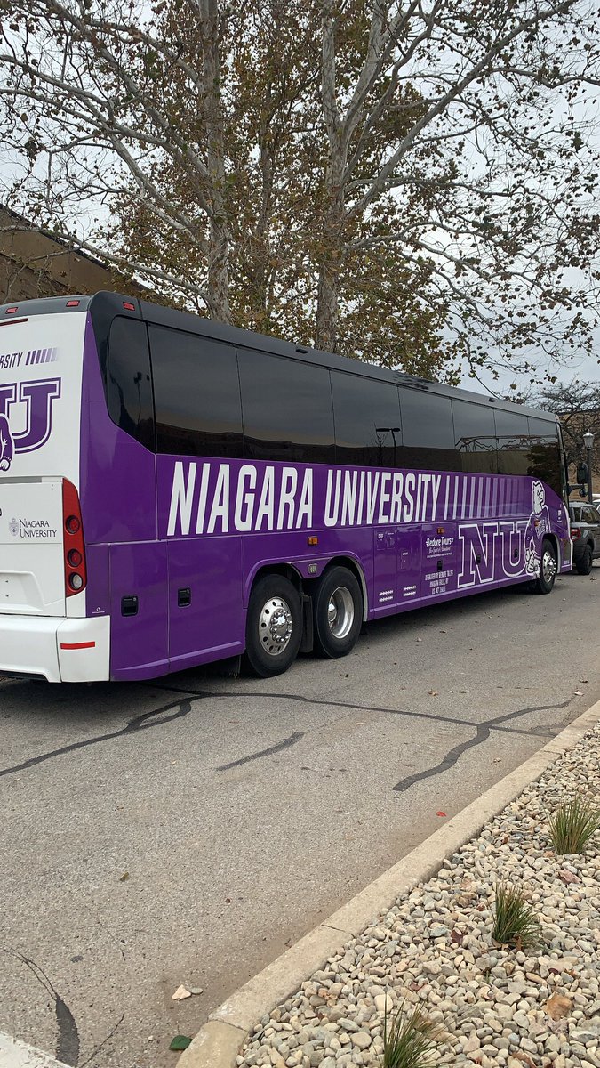 Good Morning from South Bend! 

It's a 🦅 vs. ☘️ Showdown! 

The <a href="/NiagaraMBB/">Niagara Basketball</a> has arrived and are gearing up for tonight's game.🏀
