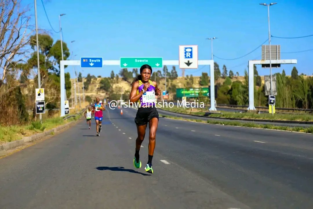 The more i believed in myself, the more i could trust myself. The more i trust myself, the less i compare myself to others. #selfbelieve #selfconfidence #MondayMotivation @HWAthleticsClub @SowetoMarathon