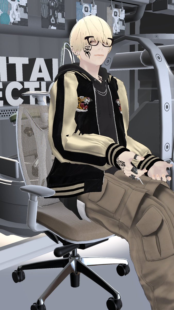 #おうつちのVRC日記
ワールドに合うねえ
椅子に座りました
わしのコンビニだ! 