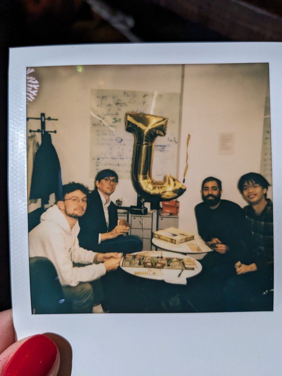 Polly Jacoutot tweet media