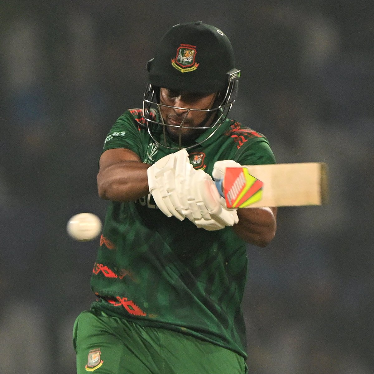 Today is the first time Bangladesh🇧🇩 beat Sri Lanka🇱🇰 in men's ICC events. 2003 - lost 2006 - lost 2007 (ODI) - lost 2007 (T20I) - lost 2015 - lost 2019 - lost 2021 - lost 2023 - WON #CWC2023 #BANvSL