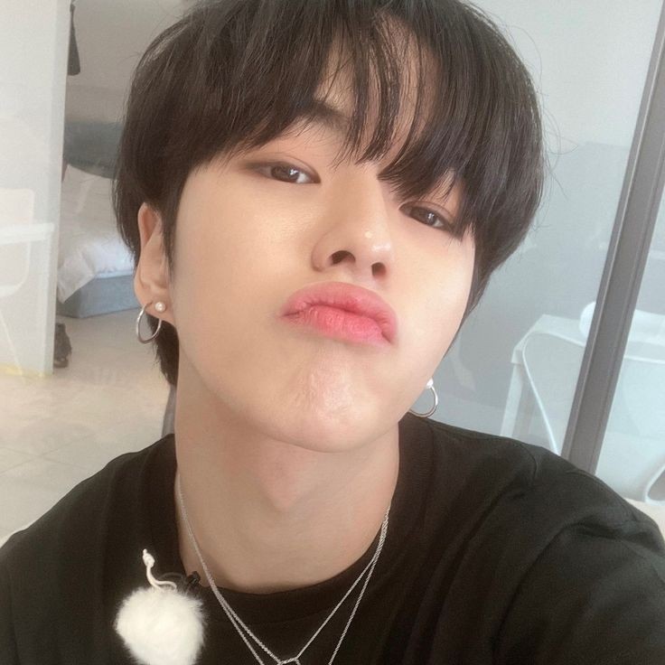 strawberylennie's tweet photo. #tmsd #tmakerselcaday #TREASURE #JAEHYUK #TMSD #TREASUREMAKER #TreasureMaker nΓ³s casais que amamos fazer biquinho pra fotos π€βοΈπ https://t.co/5a5wKmFvC7