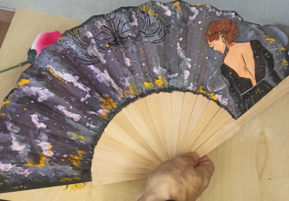 Handmade_fans's tweet photo. @KNanDraw https://t.co/nFgmKQRAi5
