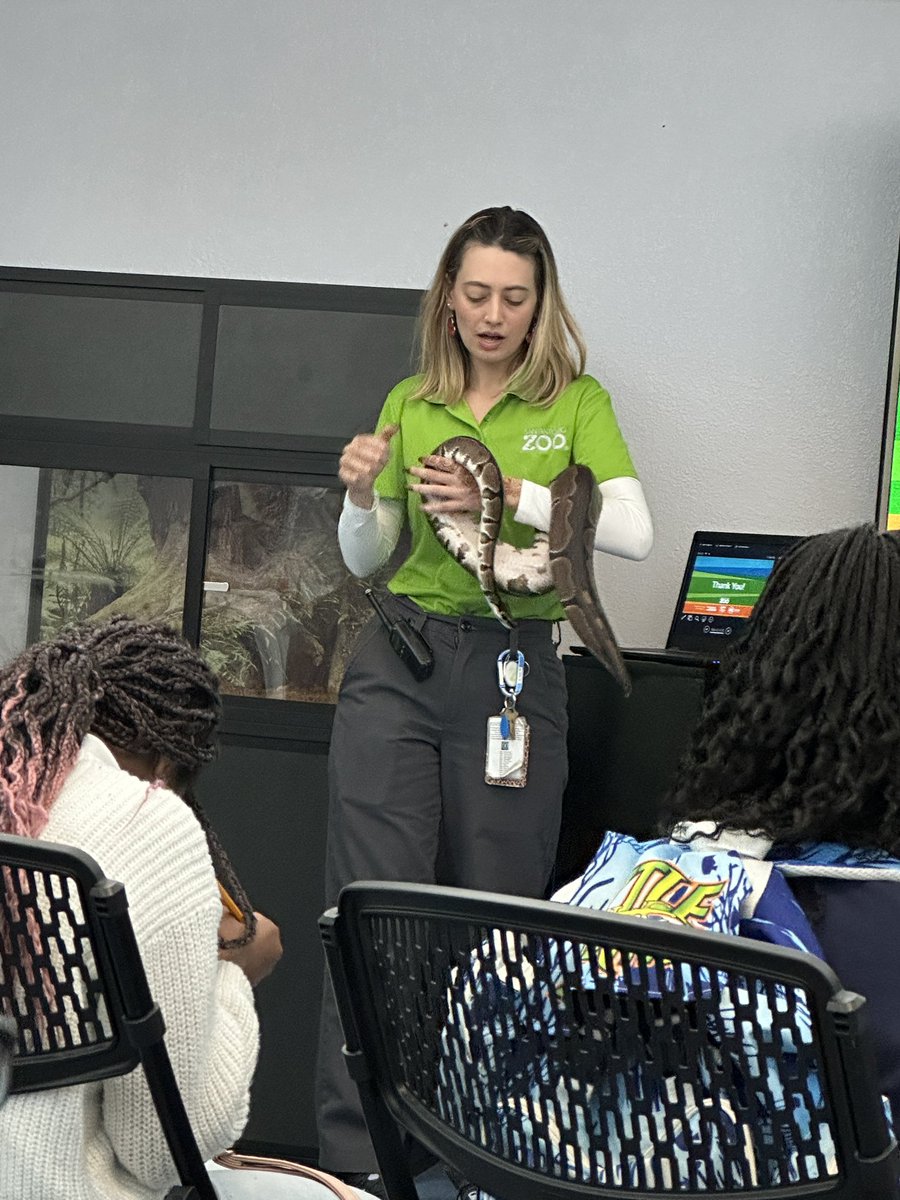 EdWhiteScience's tweet photo. 7th grade AVID @SanAntonioZoo1 @edwhiteneisd @NEISD_Science https://t.co/IPEOa0U1tT