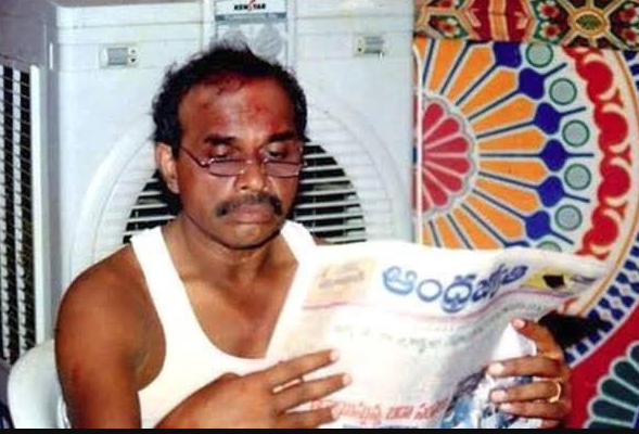 eclector1419857's tweet photo. పెద��దాయనా? ఎవడు ? రాజశేఖర్ రెడ్డి గాడా ?
"ఎక్కడ అగ్గి రాజుకున్నా తనకు అనుకూలం అనిపిస్తే పెంచి దావానలం చేశాడు-చల్లార్చడం ప్రయోజనం అనిపిస్తే అదీ చేశాడు" https://t.co/SNuzcGMqY5