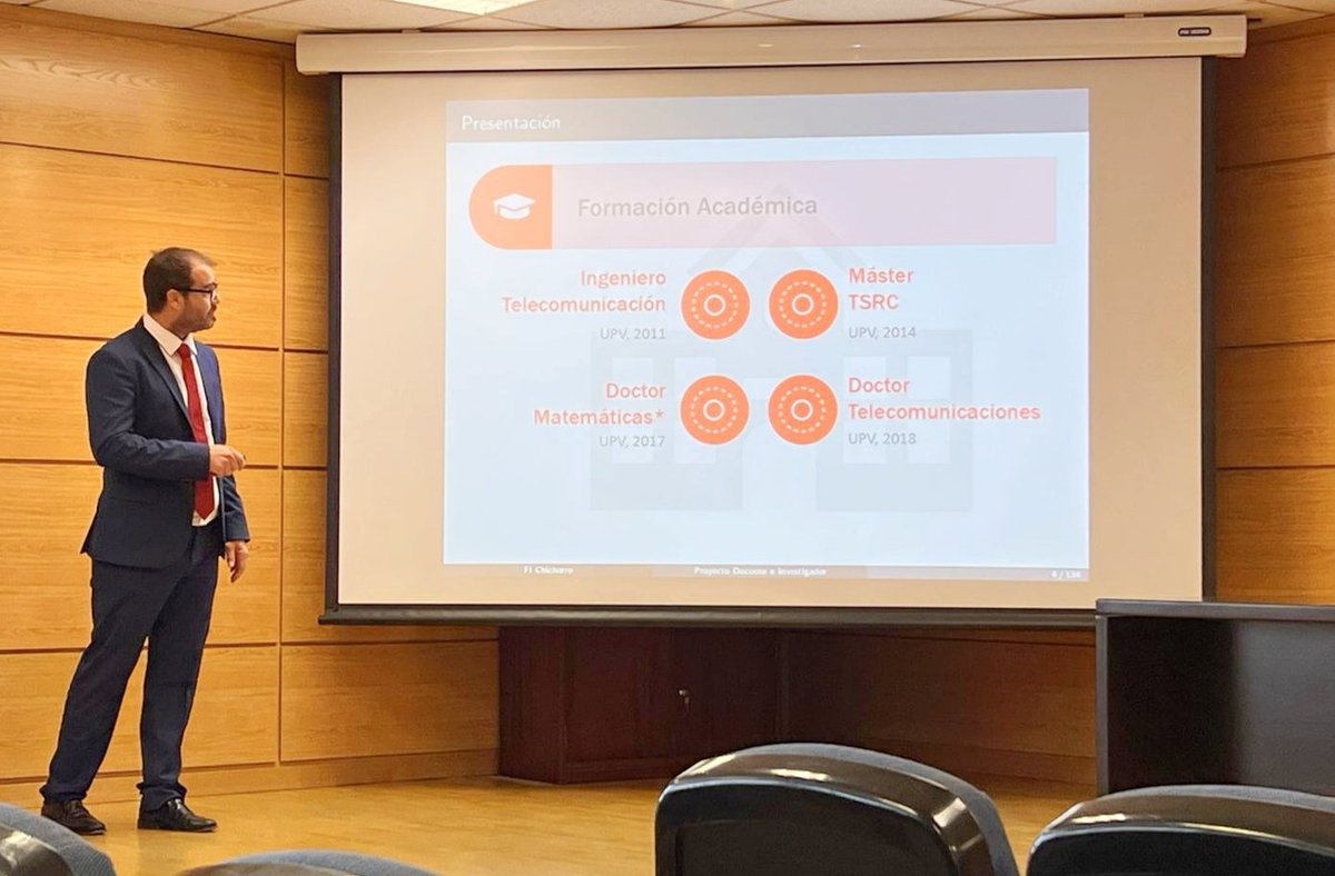 En la mañana de hoy nuestro compañero <a href="/frachilo/">Francisco Chicharro</a> ha conseguido la plaza de Titular de Universidad en <a href="/TelecoUPV/">ETSIT-UPV Valencia</a>. ¡Enhorabuena!