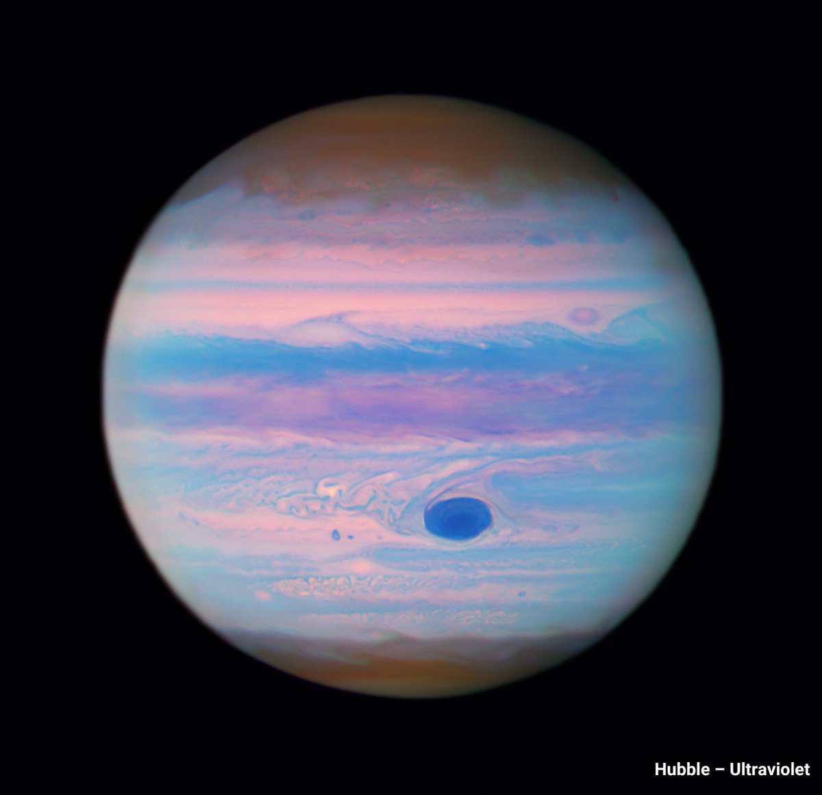Let's see Jupiter across the electromagnetic spectrum ➡️

#ICYMI, last week we shared this new ultraviolet image, taken with Hubble's unique ability to observe in these short, high-energy wavelengths of light: go.nasa.gov/3FNgp57