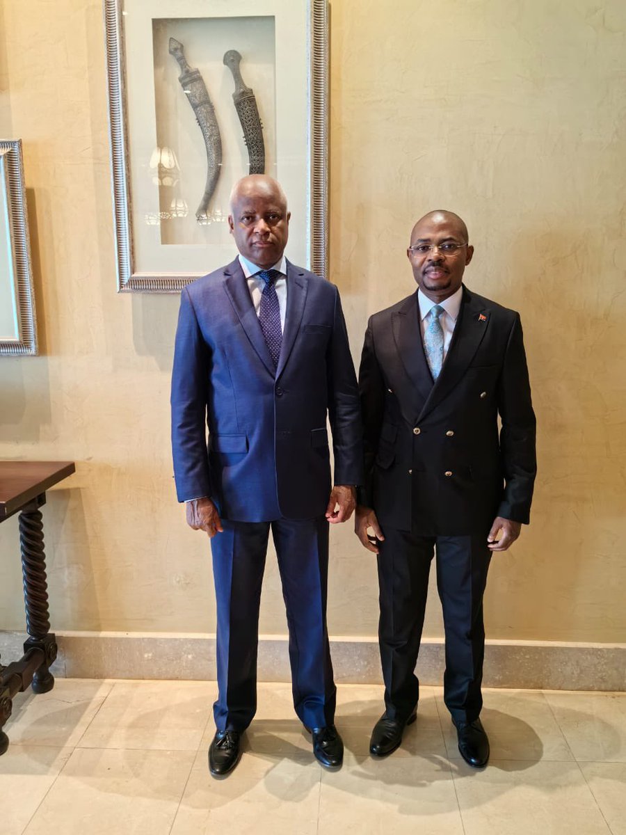 AmbMiguelBembe's tweet photo. Ă margem da 13°FĂłrum das InspeçÔes Gerais dos Estados Africanos e Inst. Similares #FIGE, no #Djibouti , mantive um encontro de cortesia com o Dr. Ăngelo Tavares, Inspector Geral da Administração do Estado. Excelente oportunidade para analisar o papel de Angola nesta Organização. https://t.co/ZyzWOqpxRm