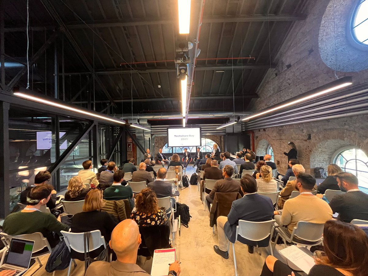 piemonteinnova's tweet image. 📢 Live dalle @OgrTorino per l’evento #TechShareDay di #CTENext e @PoliTOnews che ha come obiettivo mettere in connessione le idee e i progetti con imprese e stakeholder del territorio 🚀

@donatellamosso modera l’evento che ci concluderà con i B2B fra i 9 progetti presentati.