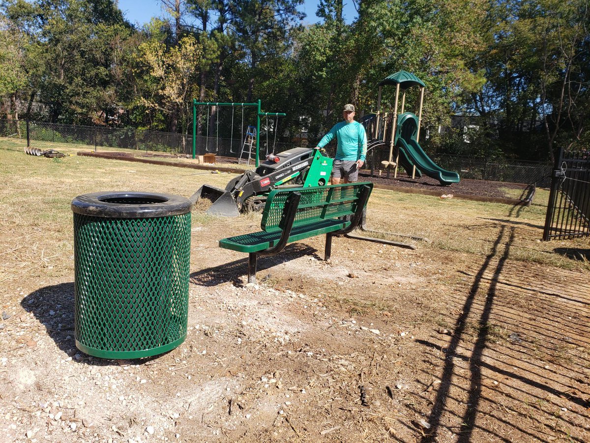 New exterior amenity center coming along nicely at one of our newer properties, Cloverdale Estates in Alabama - excited to see the final result shortly!

#multifamily #valueadd #syndication #workforcehousing