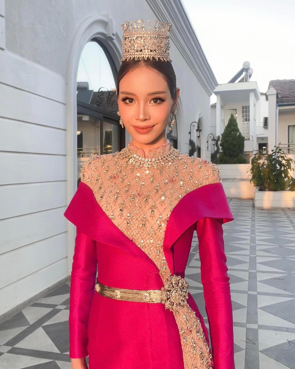MissGrandTH's tweet photo. ก่อนนอนกับ Look รับสายสะพายของพิมจิ 🇹🇭
The Miss Globe 🇦🇱
.
#TheMissglobe2023 #TheMissGlobe 🇦🇱
.
#พิมจิ #พิมจิพิมใจ
#MissGrandThailand2023
#2NdRunnerUpMissGrandThailand2023
.
#MissgrandThailand
#WeareGRANDthe1andOnly
#เวทีอันดับ1ของประเทศไทย
#มิสแกรนด์เวทีเพื่อประชาธิปไตย
#นับจากนี้ทุกพื้นที่มีแต่แกรนด์