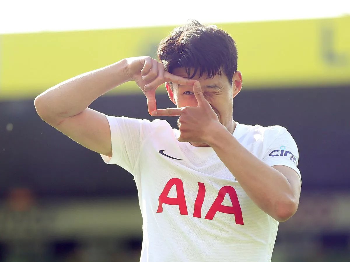 mysteryfootball's tweet image. If Heung-min Son or Raheem Sterling score tonight, we will give away a Mystery Football shirt to one lucky follower! ⚪️🔵

To enter:
1⃣ Repost this post
2⃣ Follow Us 🤝

Good Luck!🤞