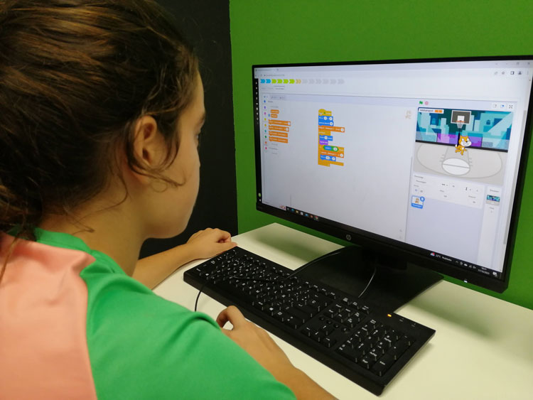 codelearn_cat's tweet image. Comença a introduir els teus fills en el món de la programació amb aquests 5 llenguatges de programació per a nens: codelearn.cat/blog/5-llengua…