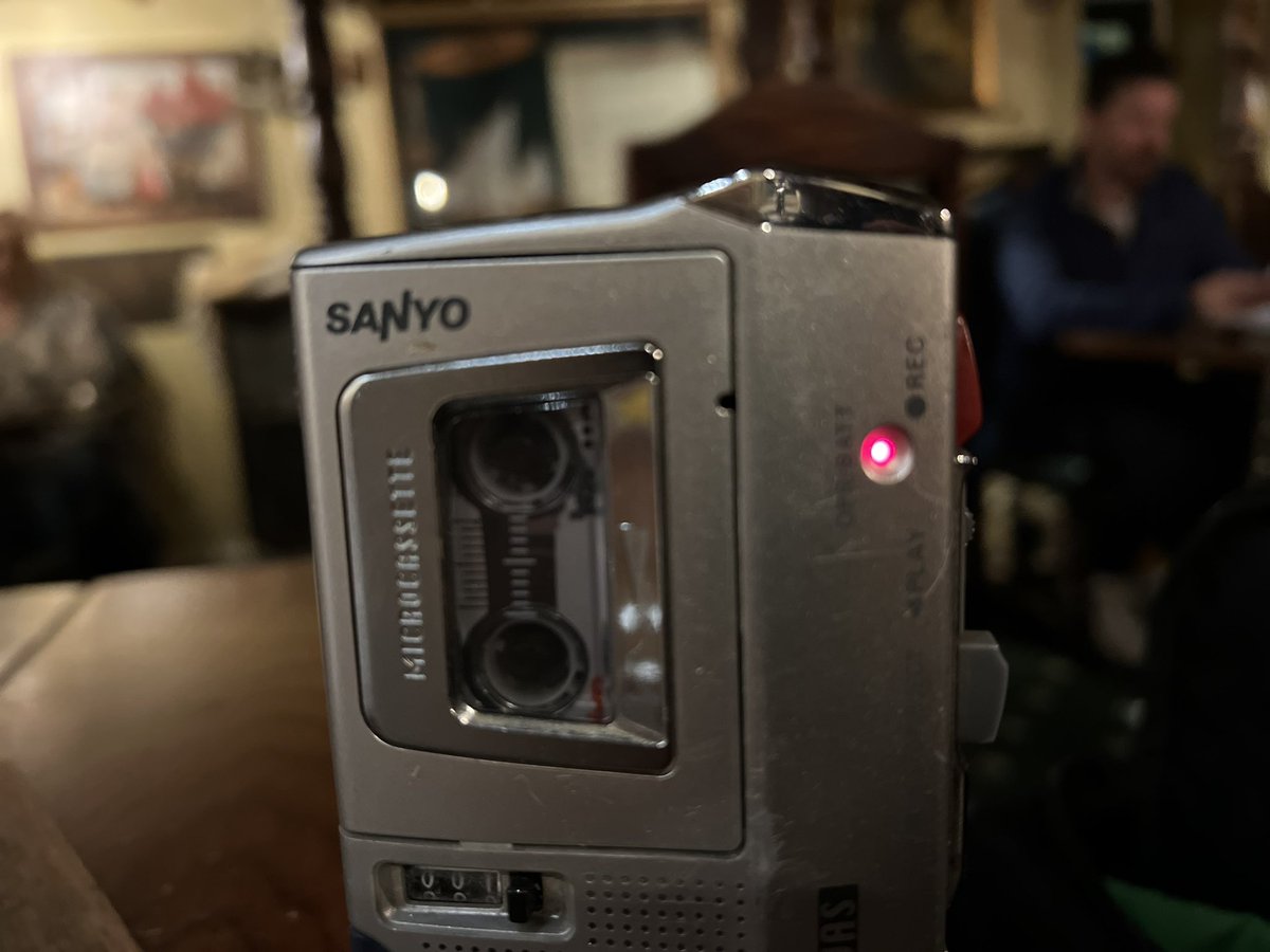 ShadowTorStudio's tweet photo. Investigating the Smugglers Cott. A local restaurant packed with history and tales of unexplained activity 👻 Capturing the location for a future project. #looe #cornwall #smuggling #ghosts #paranormal #smugglers #3dscanning #3dmodeling #360camera #360filming #virtualtour #360photography