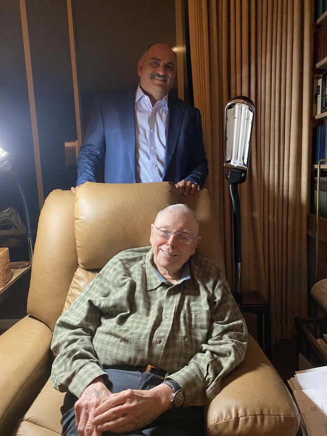 MnkeDaniel's tweet image. Many great investors are self-taught.

They studied investing through books.

Mohnish Pabrai is one of them. And he published a list of books that helped him the most.

Here are 6 books he studied to learn Investing👇🏼