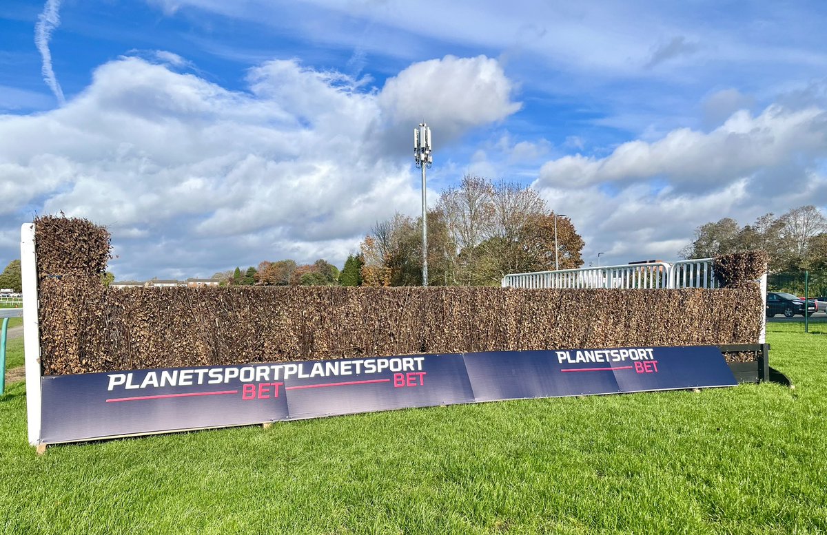planetsportbet's tweet photo. 📍@HerefordRaces   Checking in for a Planet Sport Bet sponsored race day at Hereford, where @racingwithhanna will be bringing us the inside track! 🏇 https://t.co/a8oOYsS9Ds