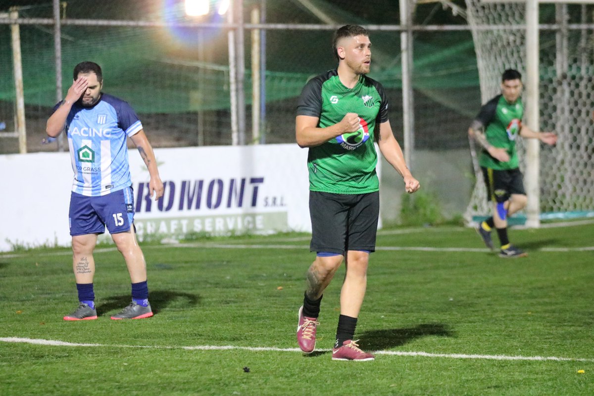Postales de 8vos de final ida. 
Importante victoria ante #racing 
 #VamosVistAlegreFC🖤💚 #ADejarLaVidaPorLosColores🖤💚 <a href="/ligadetuiteros/">+Liga Slots del Sol</a>