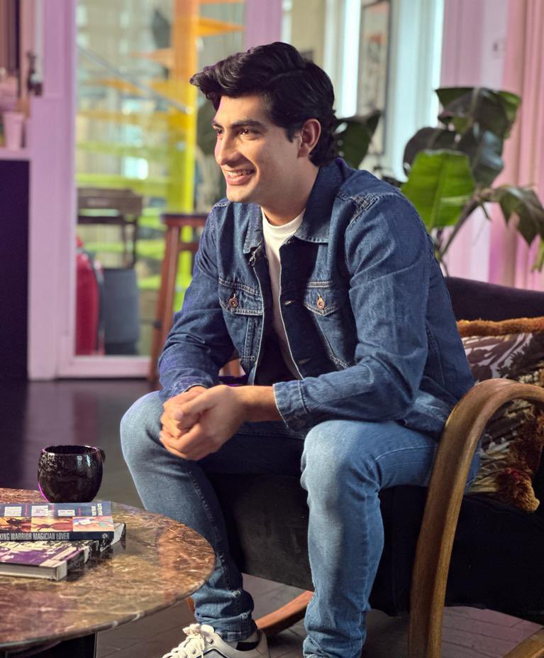 Jiyo, Hasso, Khush Raho, Muskurao. Kya Pata Kal Ho Naa Ho