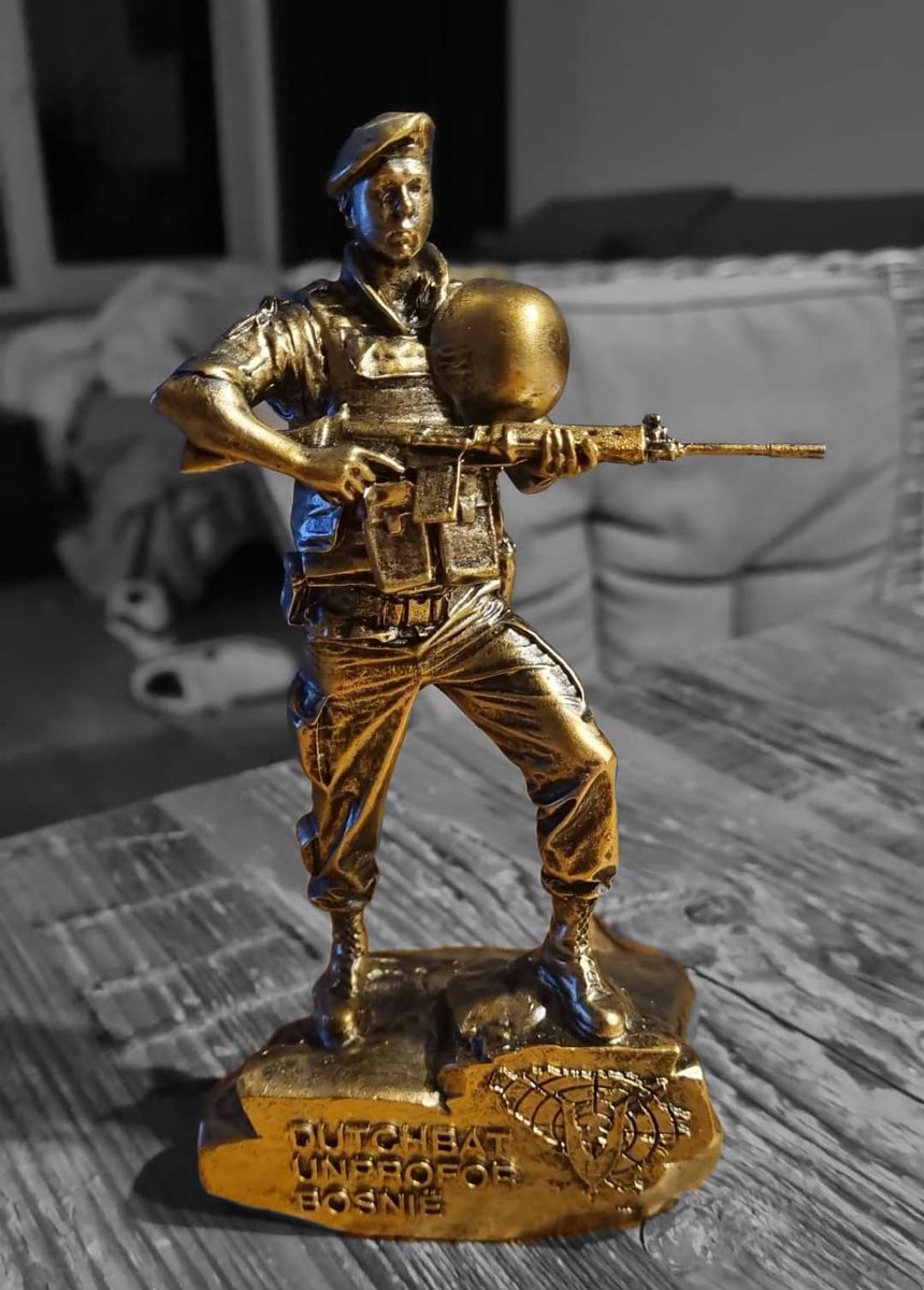 majorproblem42's tweet image. @bevelhebber Dank voor de goed geregelde reunie voor #Dutchbat 1-2-3-4 gezamelijk. Het was klasse.