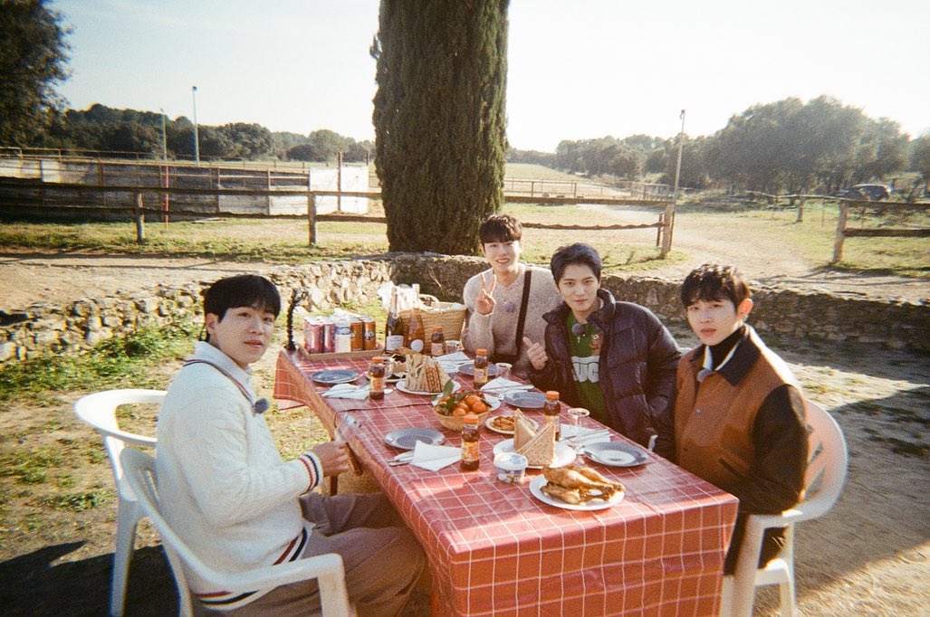 dbskfanbaseid's tweet image. 📌 Jaejoong on in_2_weeks Instagram post (231106)✨

“precious moment captured by my eyes🫡”
👉🏻 instagram.com/p/CzSs_dBSHlD/…

@bornfreeonekiss #김재중 #ジェジュン #MagicLamp #요술램프 #Jeonghan #Dino #Seventeen #KangHui #JunP #JooAhn #Tan