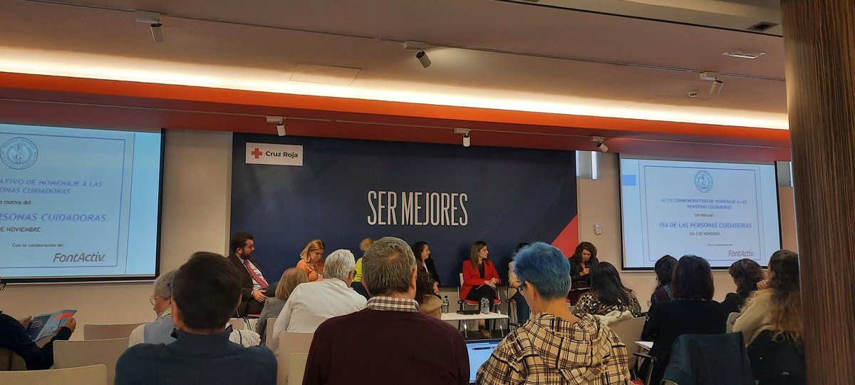 Hoy en el acto de Homenaje a las Personas Cuidadoras organizado por la <a href="/SEGG/">Sandra Egging</a> en la sede de <a href="/CruzRojaEsp/">Cruz Roja Española</a> Roja
¡Enhorabuena a todas las personas que han participado! ¡ Enhorabuena a todas las personas que cuidan...que debemos ser todas!!!