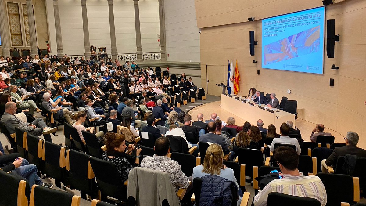 🏆 Dos projectes en els quals col·laboren professionals del #PSPereVirgili i d'altres entitats, premiats en la jornada de cloenda del Màster #GESAPH de l'<a href="/UB_IL3/">IL3-UB</a>! 

➡️ "Respira Cuidador"
➡️ “Alexifàrmac: un antídot contra la pobresa farmacèutica"

Enhorabona! 👏