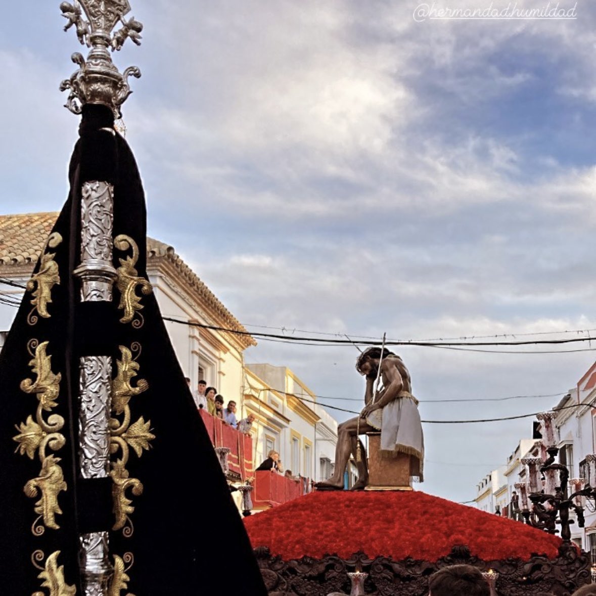 AMExpiracionlr's tweet photo. SEMANA SANTA 2024 | Nos complace anunciar el acuerdo para la renovación de nuestro vínculo con la Hermandad de Ntro. Padre Jesús de la Humildad y Ntra. Sra. de los Dolores @humildadfuentes de Fuentes de Andalucía (Sevilla) para la tarde noche del Martes Santo. https://t.co/X0lUERVN1U