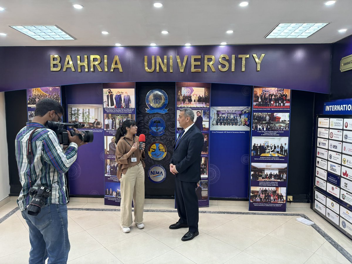 Ambassador of Azerbaijan to Pakistan H.E. Mr. Khazar Farhadov <a href="/k_farhadov/">Khazar Farhadov 🇦🇿</a> gave a lecture to the students of Bahria University on Azerbaijan-Pakistan relations, the Victory of Azerbaijan in the 44 days of the Patriotic War, and the right of return of Azerbaijanis expelled from the