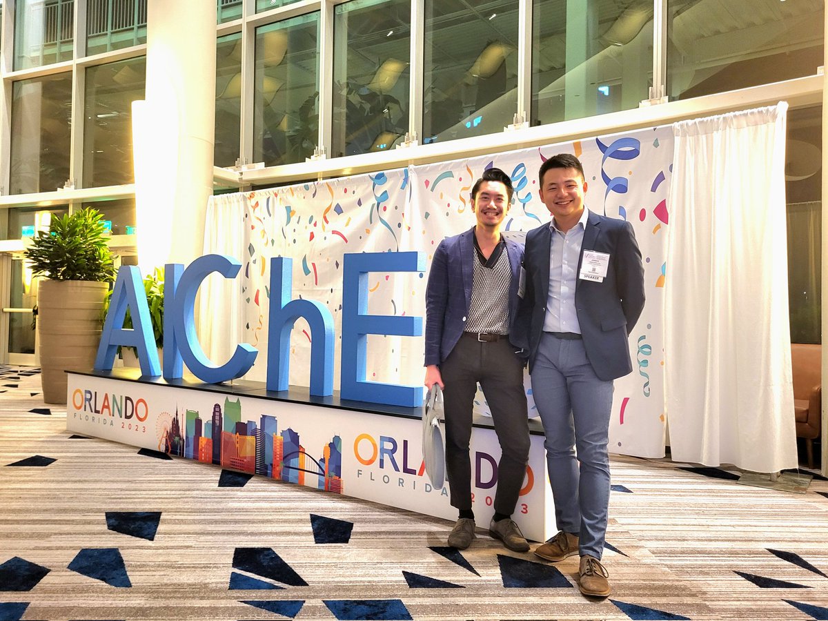 HsiangJohnson's tweet photo. Attended my 1st (virtual) AIChE meeting back in 2020 from Sydney. The journey has been incredible from the atomical design of DMFC catalysts to the mechanism of electrooxidation of methane at the interface and now methane to methanol at industrial scale #AIChEAnnual #AIChE2023 https://t.co/bWp02PMnSj