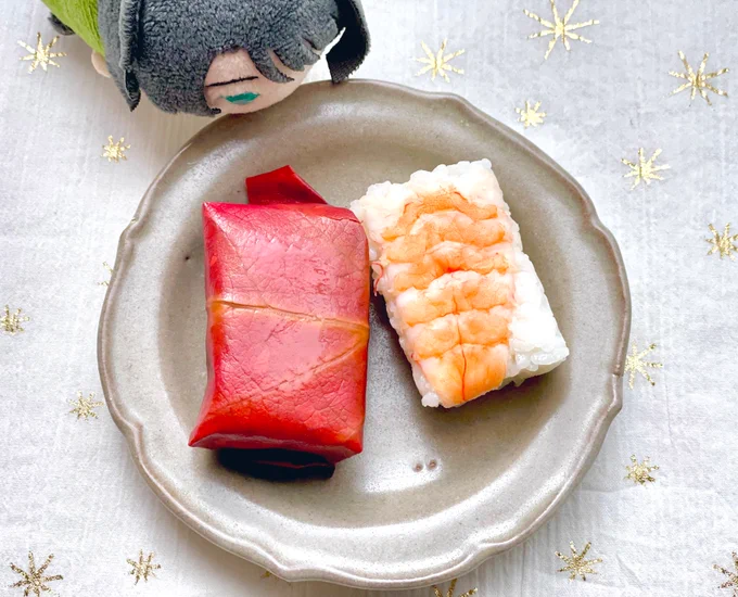 紅葉の柿の葉寿司を頂きました