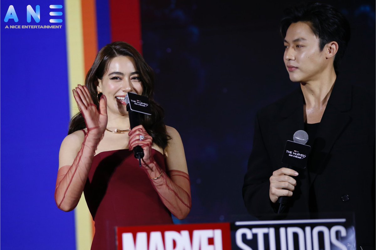 ANiceEnt's tweet photo. หมาก-คิม ร่วมงานเปิดตัวภาพยนตร์ Marvel Studios’ The Marvels เดอะมาร์เวลส์
#TheMarvelsTH
#เดอะมาร์เวลส์
#MarkPrin
#Kimberry
#MarkKim https://t.co/Qjjx3T7Gl8