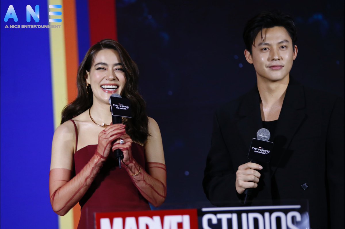 ANiceEnt's tweet photo. หมาก-คิม ร่วมงานเปิดตัวภาพยนตร์ Marvel Studios’ The Marvels เดอะมาร์เวลส์
#TheMarvelsTH
#เดอะมาร์เวลส์
#MarkPrin
#Kimberry
#MarkKim https://t.co/Qjjx3T7Gl8