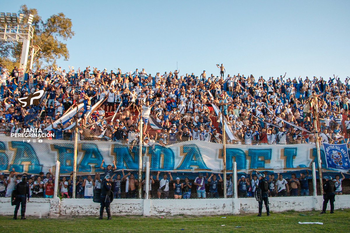 #FederalA🏆 | "MAS QUE LOCAL"

IMPRESIONANTE los hinchas que ayer que se llegaron hasta SdE.

Más de 15mil almas coparon el estadio y cantaron los 90' en el triunfo.

Lo del hincha es emocionante y es para agradecer

Una locura y una fiesta vivó Juventud...👏👏

#VαɱσʂAɳƚσɳιαɳσ💪