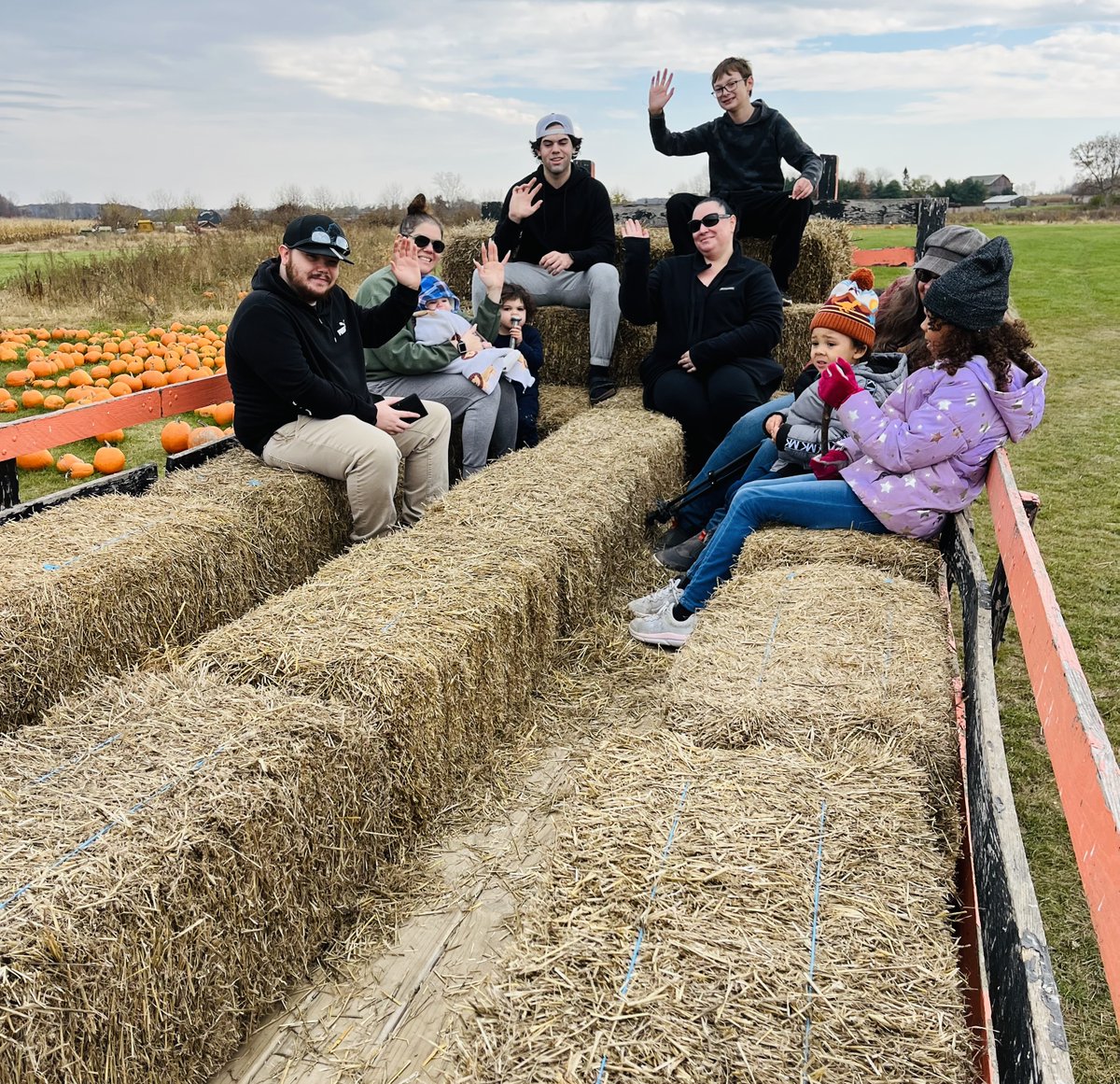 What a perfect afternoon yesterday for the 1st RPL 430 event of the season - “Autumn Delights” at Papa’s Pumpkin Patch! Painting, bowling & smashing of pumpkins; crafts; games and hayrides! FALL IN FINCH! 🔥👆🍁🎃 @cmuniversity @cmualumni @cmuehs