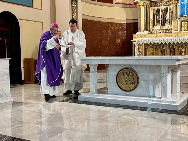 FolderSabrina's tweet image. ⛪️| Bishop Robert Brennan blessed the altar and the Blessed Virgin Mary church with holy water to “repair the damage caused”, where “Feather” music video by @SabrinaAnnLynn was filmed, according to CNA.