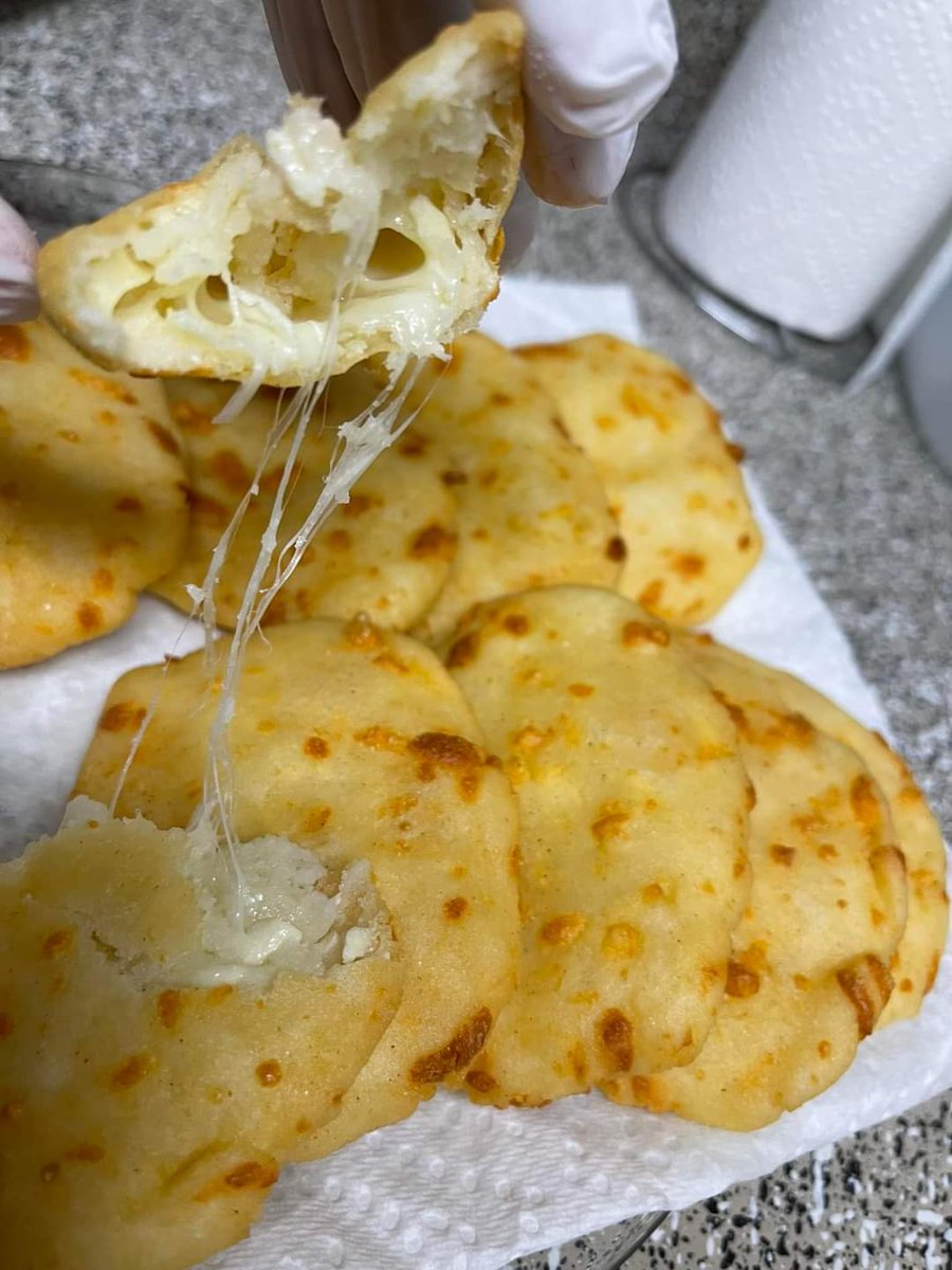 Frito_te's tweet photo. De queso o de dulce? https://t.co/WZ0e6X0Oph