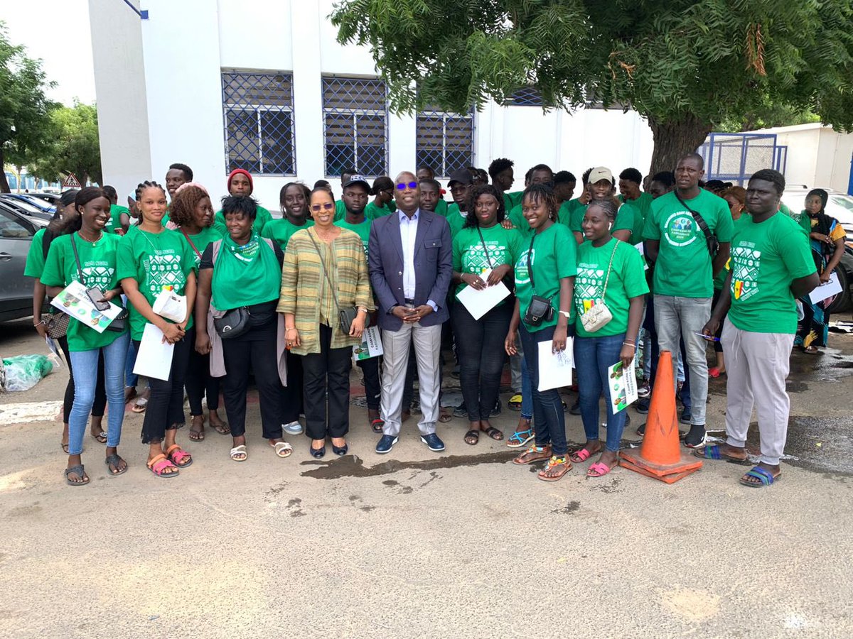 abdouwahab's tweet photo. Démarrage réussi de la collecte de parrainages à Dakar Plateau pour @MAHAMMEDBDIONNE (#MBAD) de la coalition Dionne 2024.
Merci à tous : soutiens, donateurs, volontaires et futurs parrains.
Un mois de novembre intense nous attend à Dakar.
Salutations au Coordinateur national, Dr Mounirou Sy. 🙌
#Dionne2024 #EnsemblePourDakar