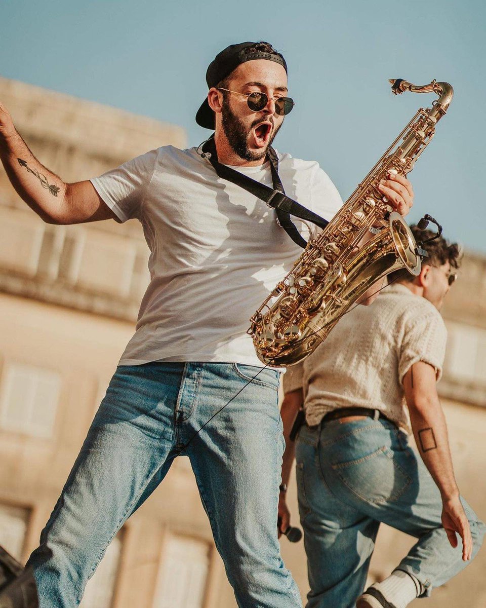 Today we celebrate National Saxophone Day so obviously we have to give a shout out to our sax man 🎷❤️

📸 @dylanodom_ 

#nationalsaxophoneday #saxophone #saxophonist #thebusker #music #band #photography