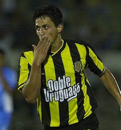 HistoriaCAP's tweet photo. 🗓️#UnDíaComoHoy de 2003, @OficialCAP vencía 4-0 a Bolívar 🇧🇴 por la Copa Libertadores de América

🏟️Centenario

⚽⚽Gabriel Cedrés 30' y 67'
⚽⚽Fabián Canobbio 39' y 57' https://t.co/5dZ7bNMxir