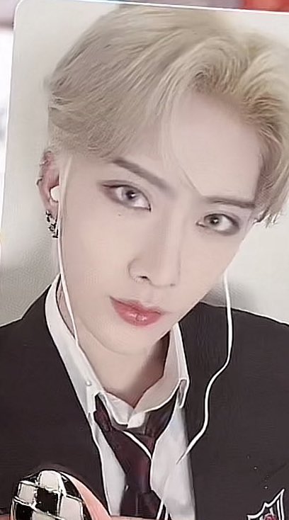hourlycatricky's tweet photo. “zerose is my sweetest dessert” the back of ricky’s photocard… https://t.co/xqBPjY2dro