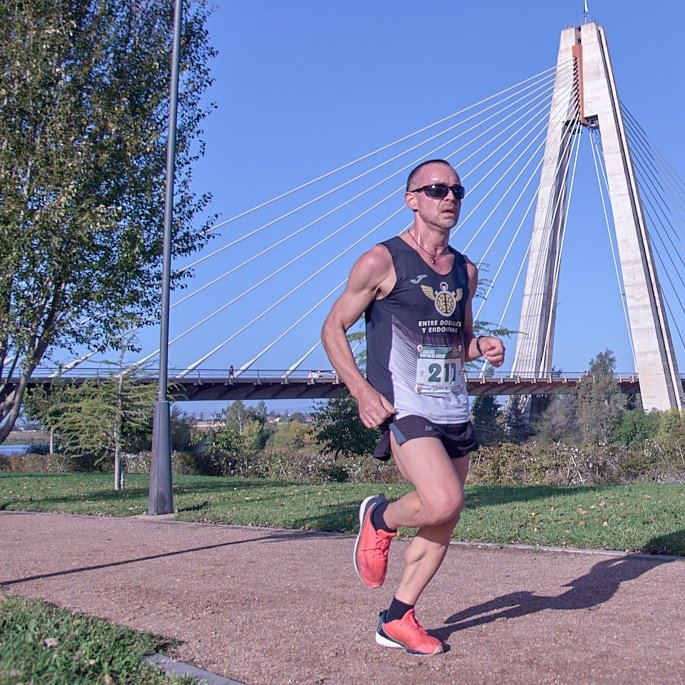 La Carrera Solidaria "Badajoz Contra el Cáncer" como punto de partida 
entredorsalesyendorfinas.com/2023/11/la-car…