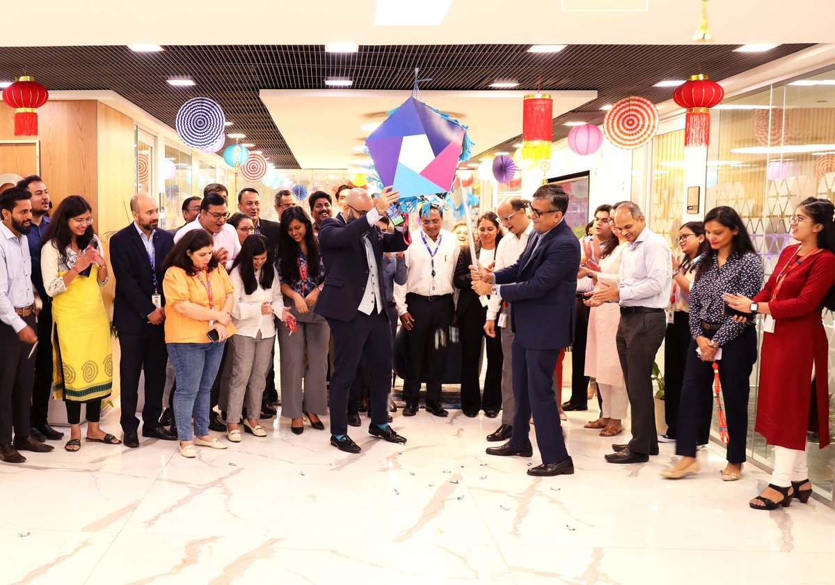 KPMGIndia's tweet photo. [1/7] 

As we kick-off Global Values Week with 'Breaking the pinata' across offices, here's a poem by Vijay Menon, @KPMGIndia - a talented KPMGer sharing his take on #KPMGValues:

Integrity, Excellence, Courage, Together and For Better https://t.co/wAUkE3zkFR
