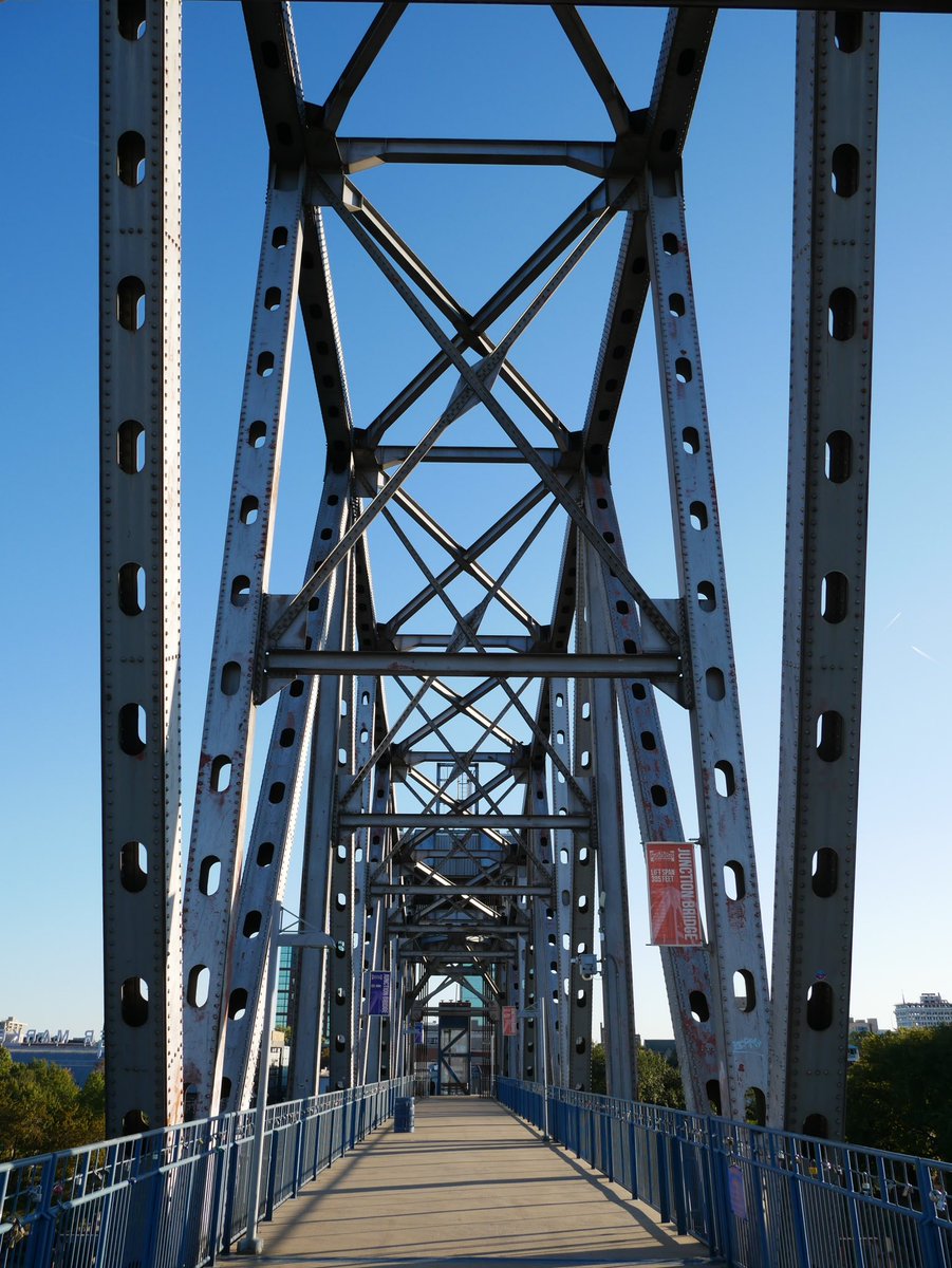 realScottPfaff's tweet photo. Sharing some photos I took in downtown #LittleRock at Riverfront Park in October 2023 📸 https://t.co/PiU27swMsM