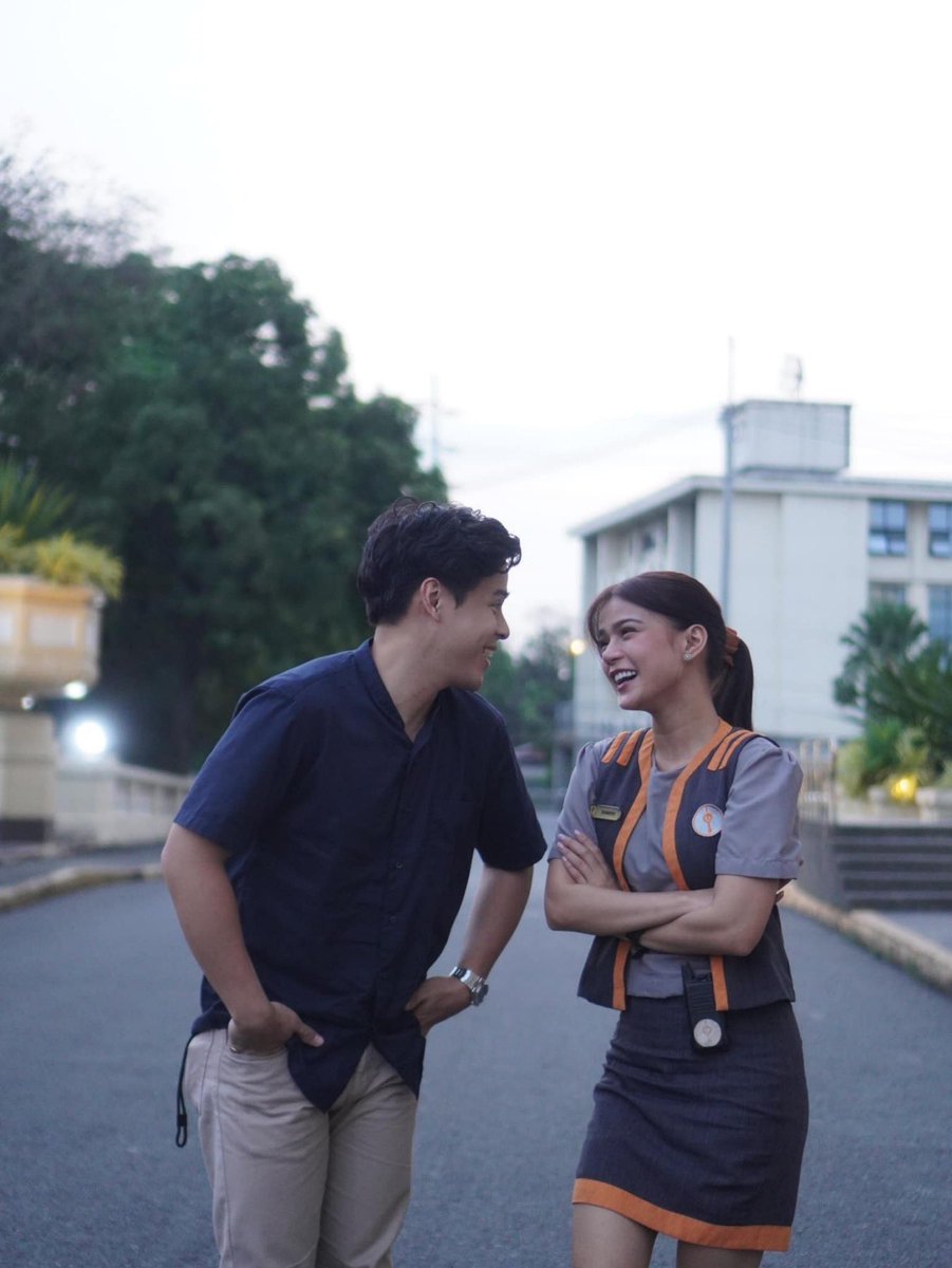 Sparkle_GMA's tweet image. Khalil Ramos (@TheKhalilRamos) 🤝 Maris Racal

The tandem you never thought you needed. 😍

Catch them as Sarah and Andrew in #SimulaSaGitna, NOW STREAMING on Prime Video PH! 

#KhalilRamos
