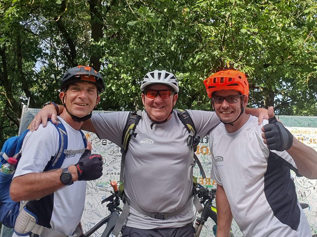 Das #teamkermi war auch in diesem Jahr wieder fleißig bei der Heimat Trails Trophy 2023.🧡💪
Und das nicht nur beim abschließenden Highlight – der Kermi Isar Rundn. 
Wir sagen DANKE an alle, die dabei waren und die Heimat Trails wieder zu einem großartigen Event gemacht haben! 😍
