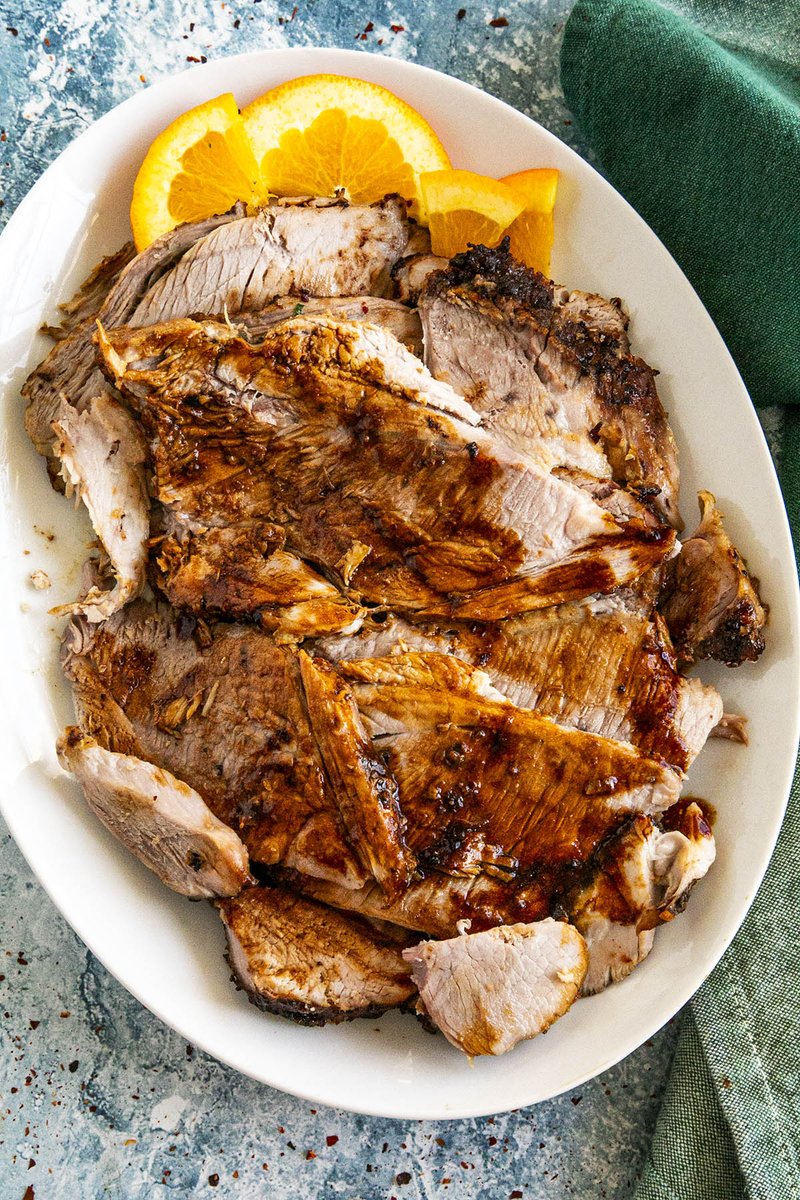 jalapenomadness's tweet photo. Ever try Mojo Pork? So good! Mojo pork is a delicious Cuban pork roast marinated in mojo sauce made with onion, garlic, herbs, and sour orange juice, then slow roasted until tender. Ready for some? https://t.co/sFdrVYB5JY #RecipeOfTheDay #cooking #hungry #delicious https://t.co/bIVLgRCRIO