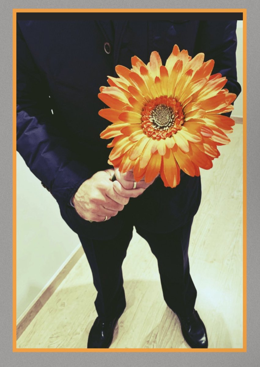 Incapacidad's tweet photo. Todas las enfermedades son importantes y por tanto, deben ser conocidas y reconocidas.
Empaticemos poque cualquier #dolor, del tipo q sea, se sufre y se padece.

@Tio_Sudeck 

#VisibilidadSudeck
#CRPSORANGEDAY https://t.co/RXBnrH30qI