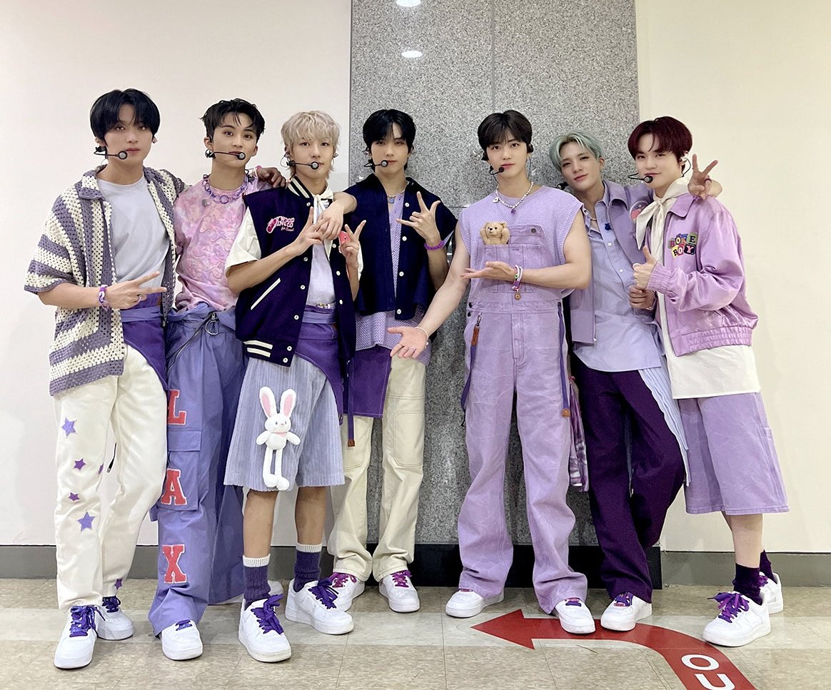 leejenfaves's tweet photo. αͺ MMA 2023 Daily Proof αͺ
by @leejenfavesπ¦
#Lesson2_GotThatMMA
#NCTDREAM
@forNCT_DREAM https://t.co/4iFXKyjHAY