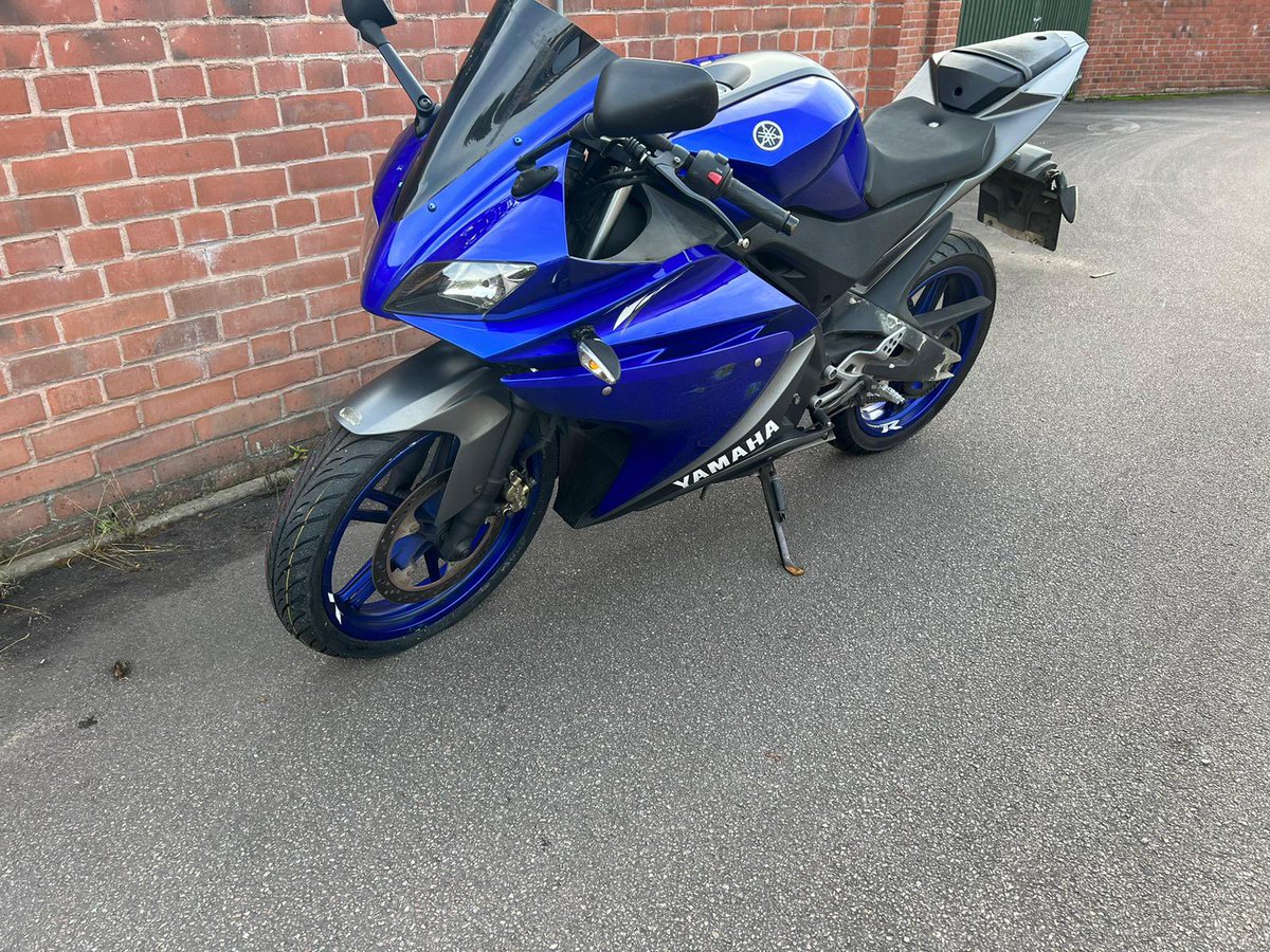NatalieEley85's tweet image. @yamaharacingcom @YamahaMotorEU Hi could you please help me. My husbands got a YZF R125 2013 year. Do you know the colour code for the bike or what the colour is called please as we need some touch up paint. Thanks ☺️ 

#YAMAHA #YZFR125 #PaintColour