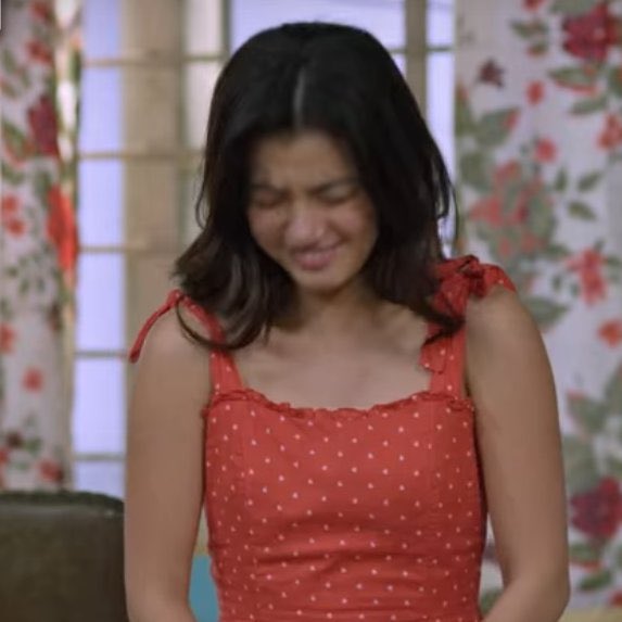 the STOIC caroline just freaking smiled 😭😭 ik belle did a very very verrryy great job in portraying caroline when my heart almost jumped out of happiness when i saw her smiled like ??! BELLE MARIANO I LOVE U

CARGO TRUTH REVEAL 

#CBMLDanger 
#CBMLOnNetflixEP19
#CBMLOnIWantEP18